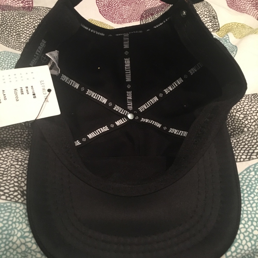 New! Hat/SnapBack - Picture 2 of 4